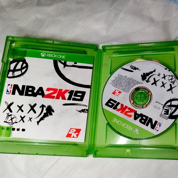 NBA 2K19 Xbox One Game Brand - Picture 2 of 4
